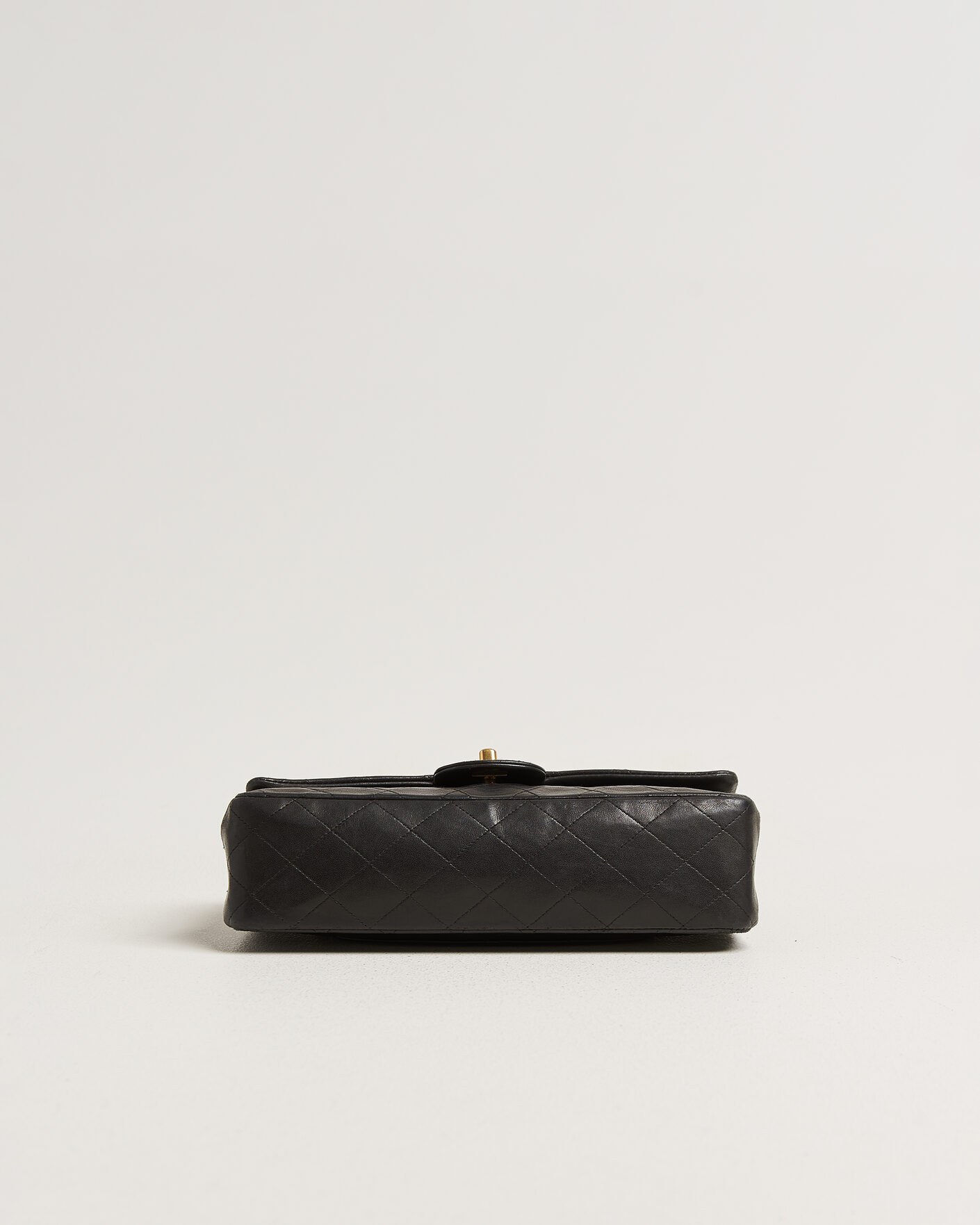 Herre | Pre-Owned & Vintage Bags | Louis Vuitton Pre-Owned | Chanel Pre-Owned Classic Medium Double Flap Bag Lambskin Black