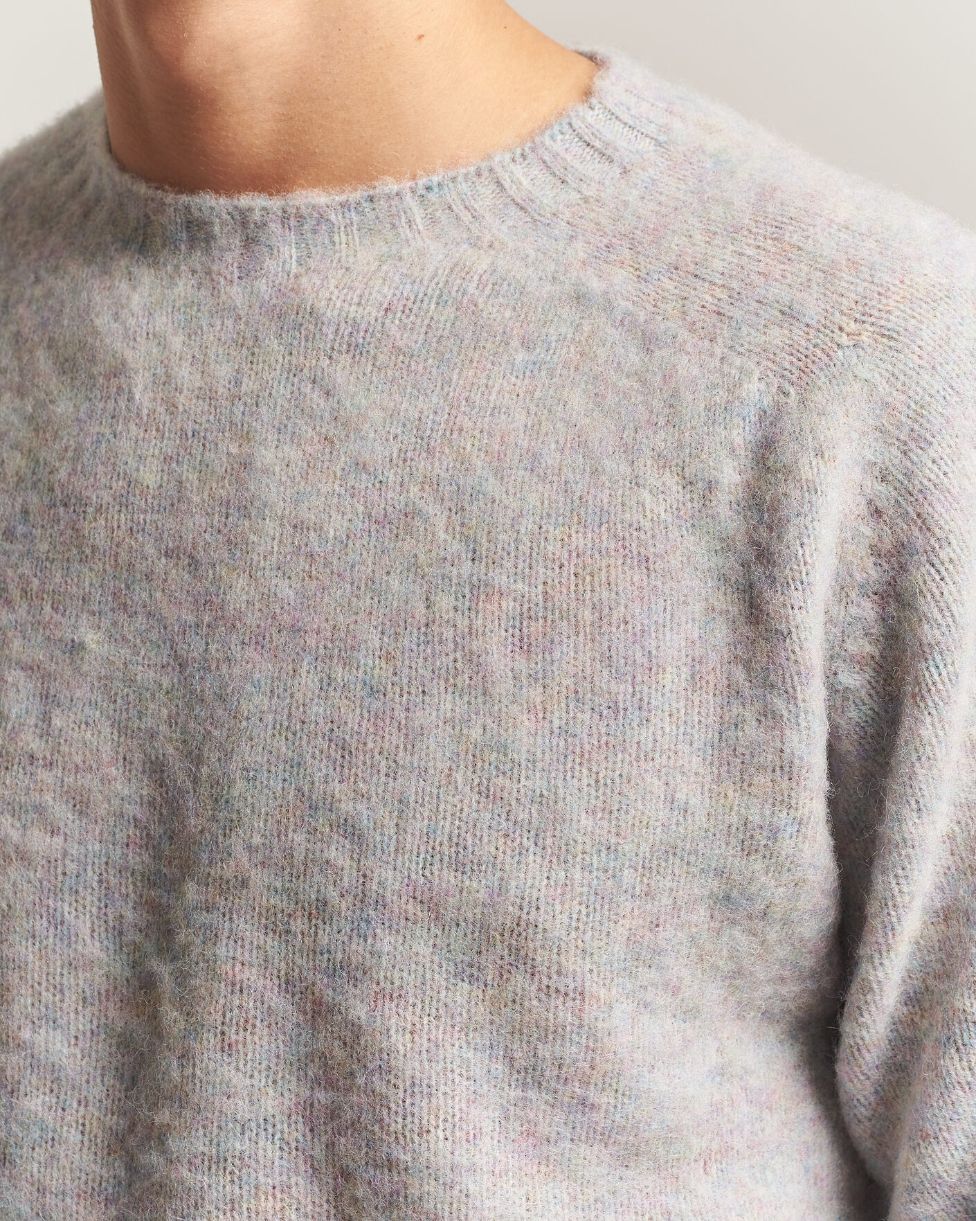 Herre | Trøjer | Harley Of Scotland | Brushed Supersoft Lambswool Crewneck Aurora