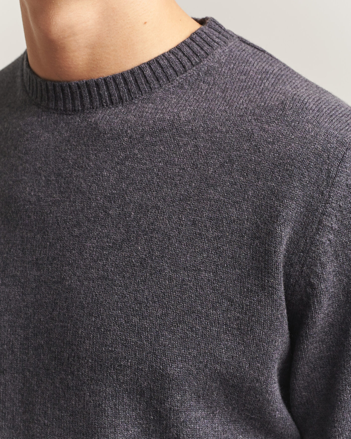 Herre | Trøjer | Stenströms | Knitted Lambswool Crew Neck Dark Grey Melange