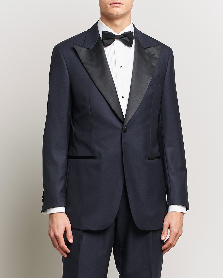 Herr | Care of Carl Tailoring Services | Tailoring services | Tuxedo Classic
