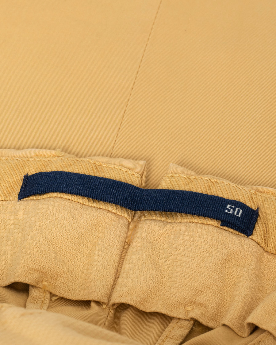 Herre | Incotex Slim Fit Stretch Chinos Pale Yellow 50 | Pre-owned | Incotex Slim Fit Stretch Chinos Pale Yellow 50