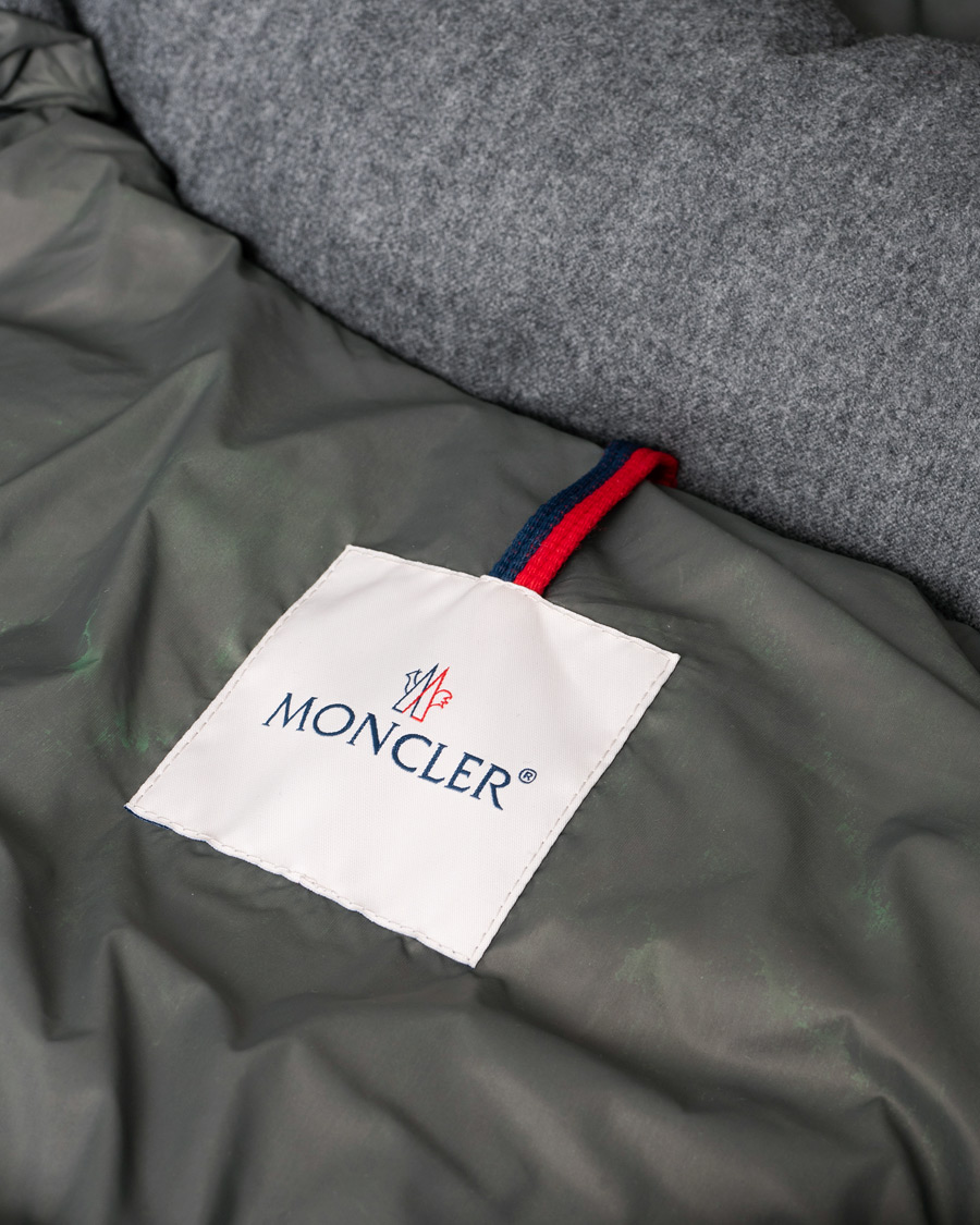 Herre | Jakker | Pre-owned | Moncler Montgenevre Flannel Down Jacket Grey Melange