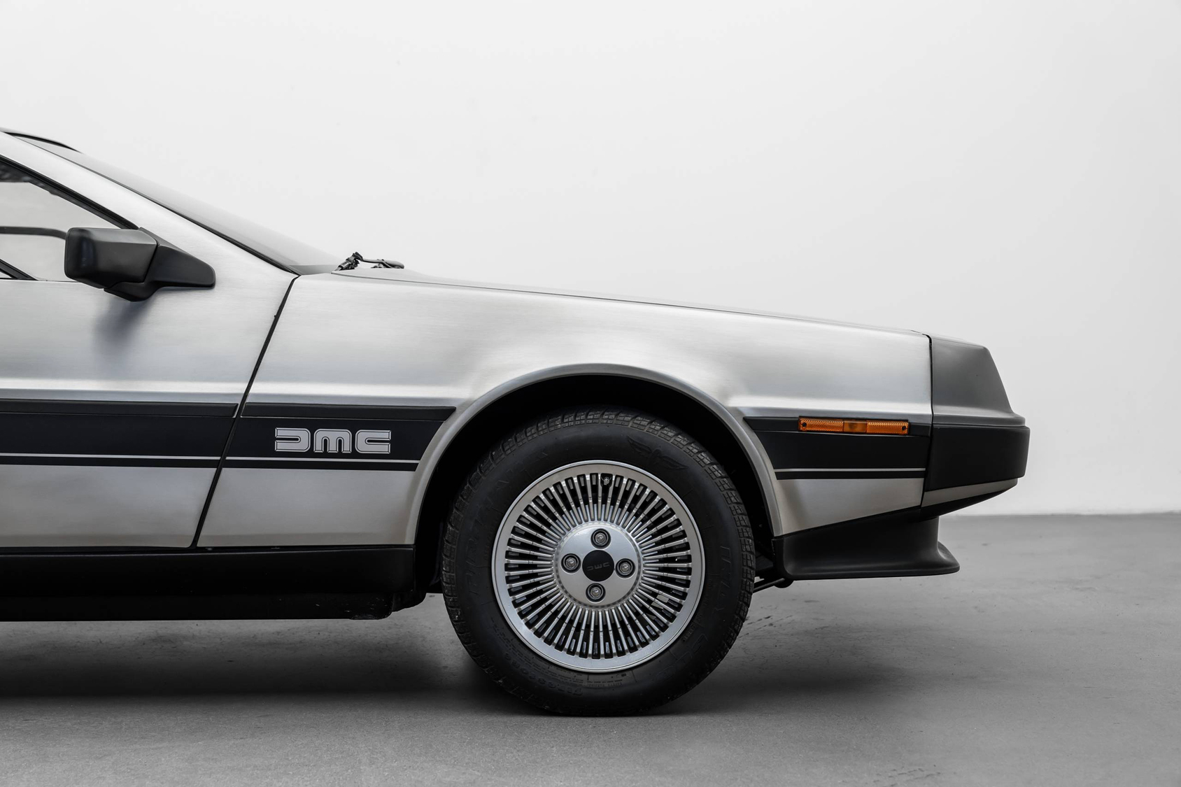 Herre | | Pre-Owned & Vintage Cars | DeLorean DMC-12 ***SOLD***
