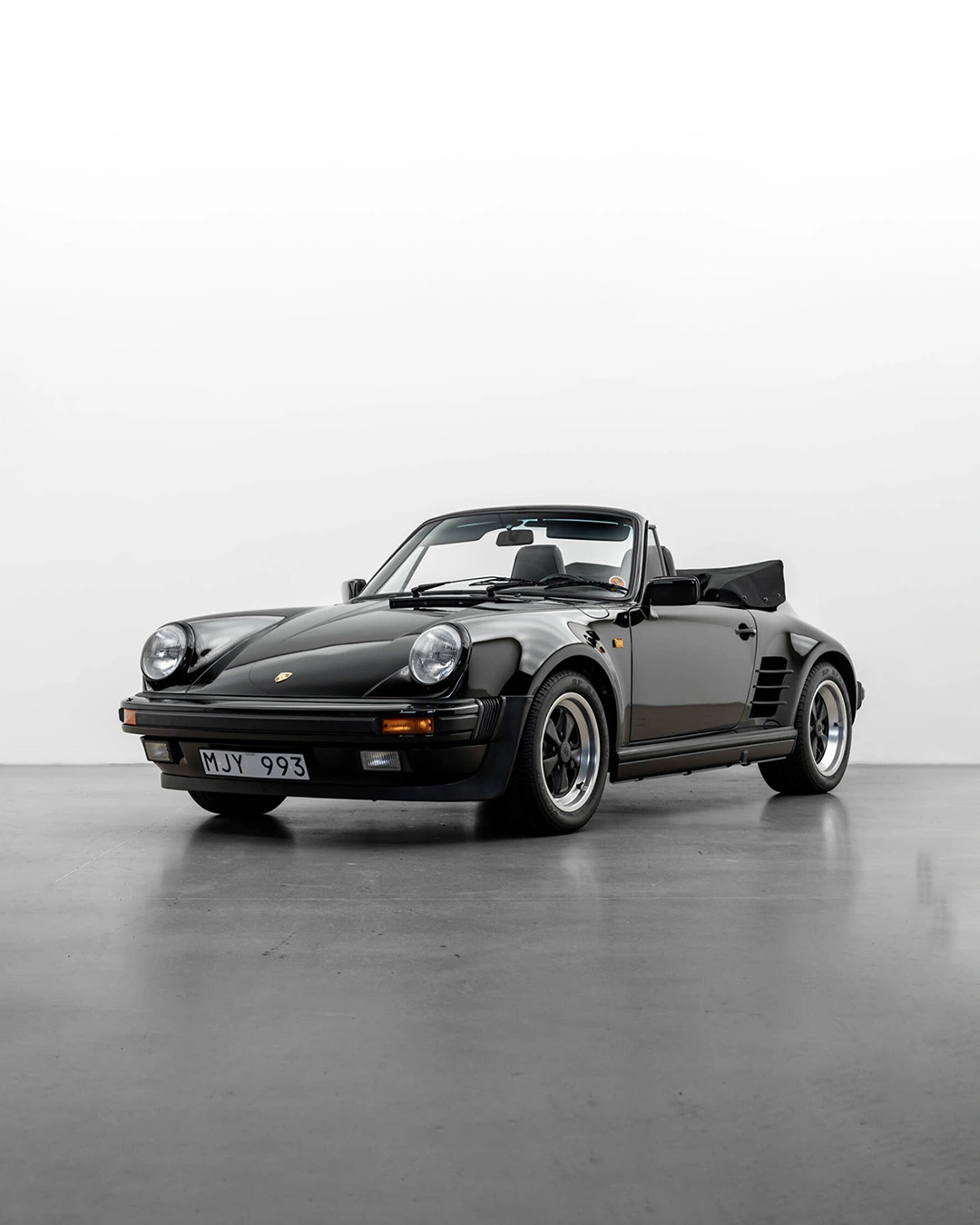 Vintage Biler i butikken: Porsche 911 Carrera WTL Cabriolet (1987)