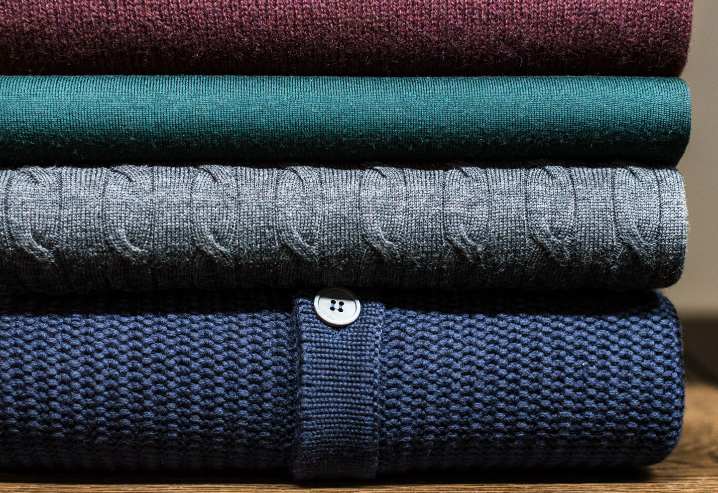 Stiltips: Hæng aldrig en strikket trøje på en bøjle