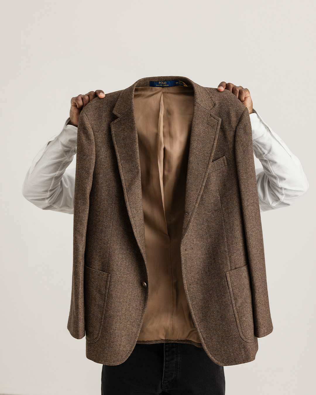 Behind the seams: 7 måder at genkende en blazer af høj kvalitet