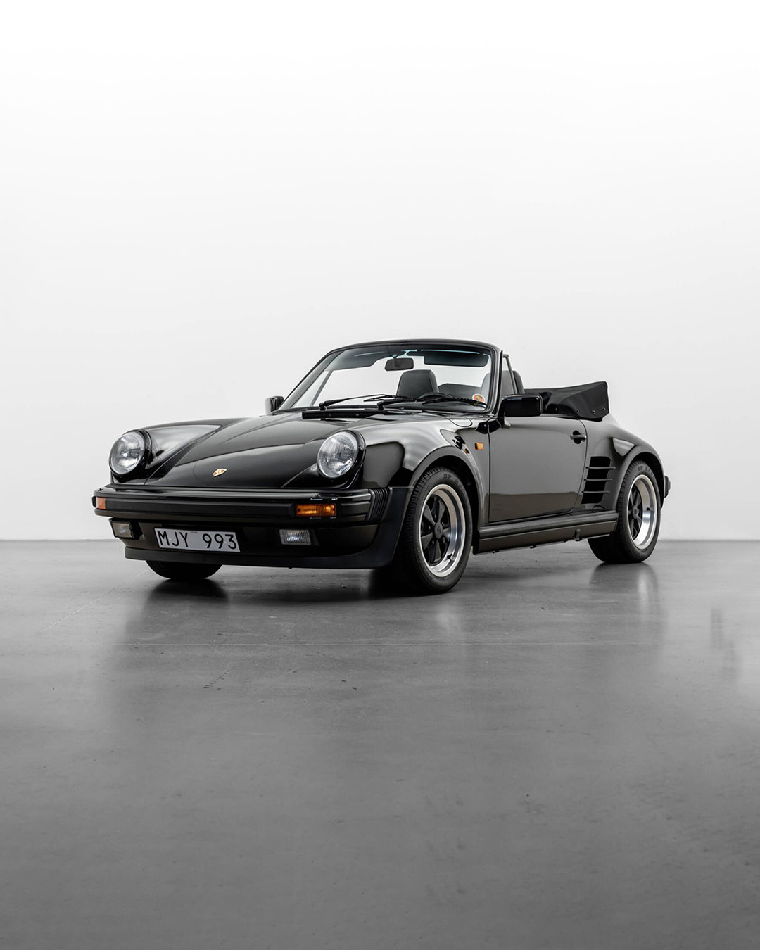 Vintage Biler i butikken: Porsche 911 Carrera WTL Cabriolet (1987)